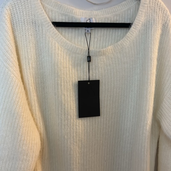 NWT KAWALATEE OFF THE SHOULDER KNIT - Picture 12 of 14